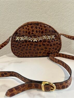 Salvatore Ferragamo Brown
Croc-Embossed Crossbody Bag
